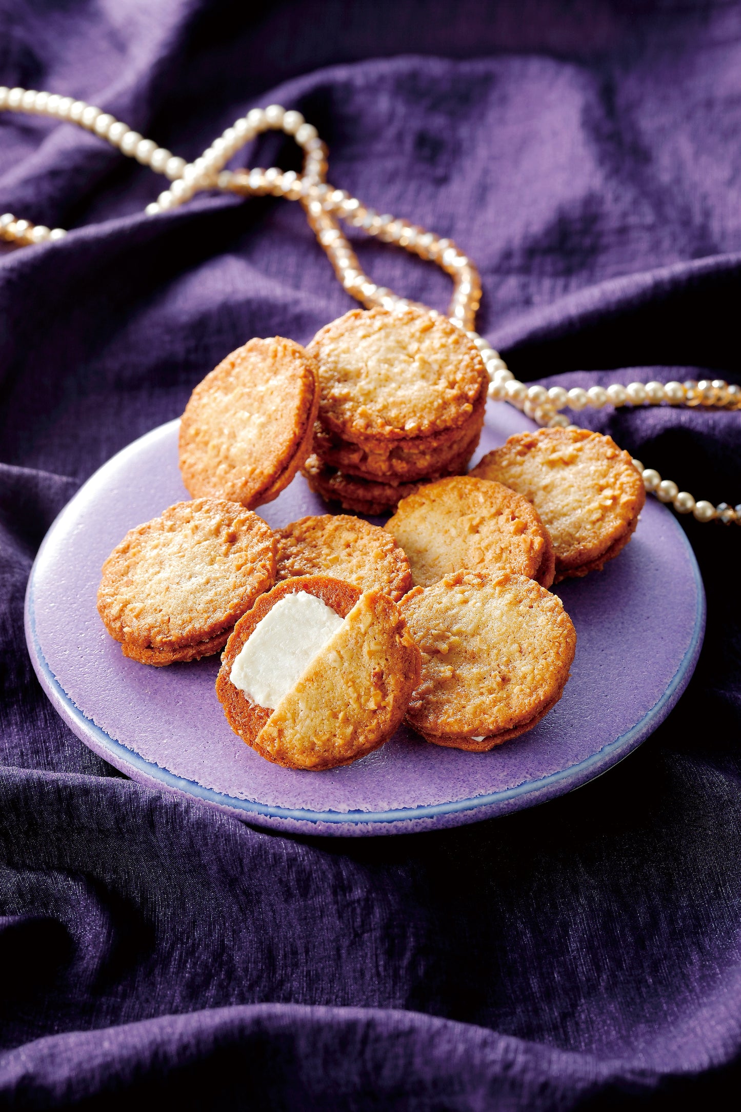 MILK BATONミルクバトン ザ・ナッツクッキー&ホワイトチョコ12 枚入