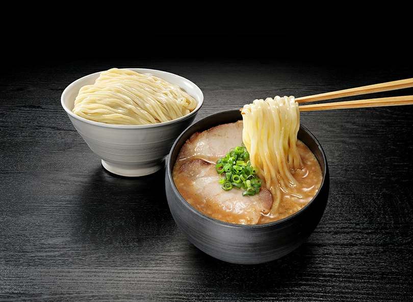 西山製麺 利尻ラーメン味楽昆布だし鶏塩ラーメン