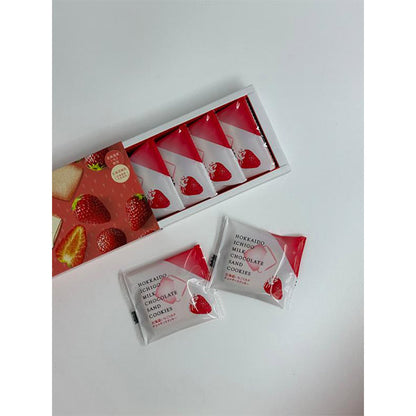 北見鈴木製菓 北海道いちごミルクチョコサンドクッキー6枚入