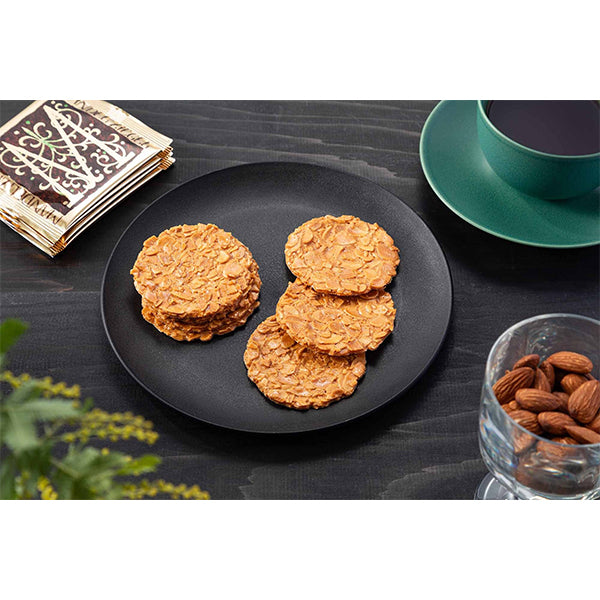 本高砂屋　マンデルチーゲル   50th記念缶  本当に大切なもの　16枚