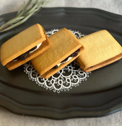 MILK BATON ミルクバトン ザ・ガトーセック8 枚入